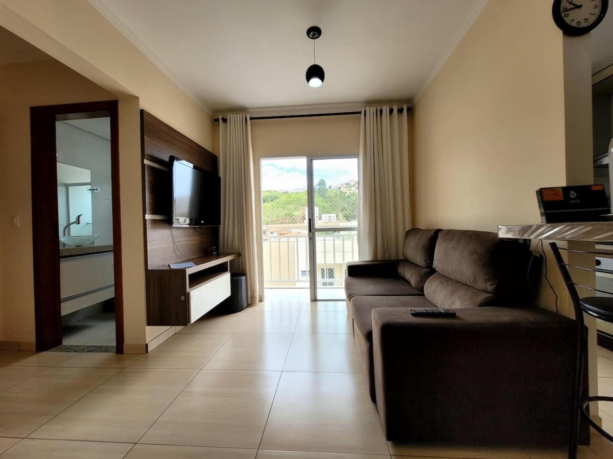 Poços de Caldas Grande Apt No Centro C/ Cozinha Completa Varanda מראה חיצוני תמונה