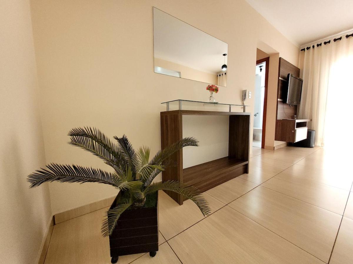 Poços de Caldas Grande Apt No Centro C/ Cozinha Completa Varanda מראה חיצוני תמונה
