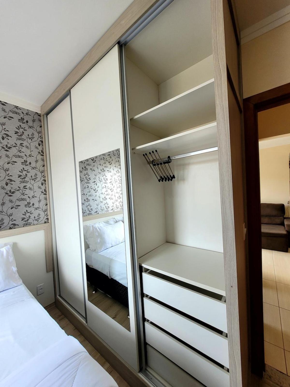 Poços de Caldas Grande Apt No Centro C/ Cozinha Completa Varanda מראה חיצוני תמונה